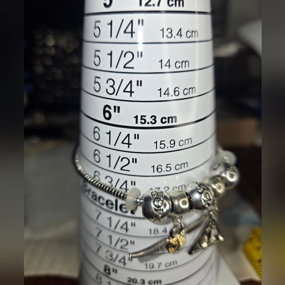 Harry Potter Charm Bracelet - Picture 3 of 5